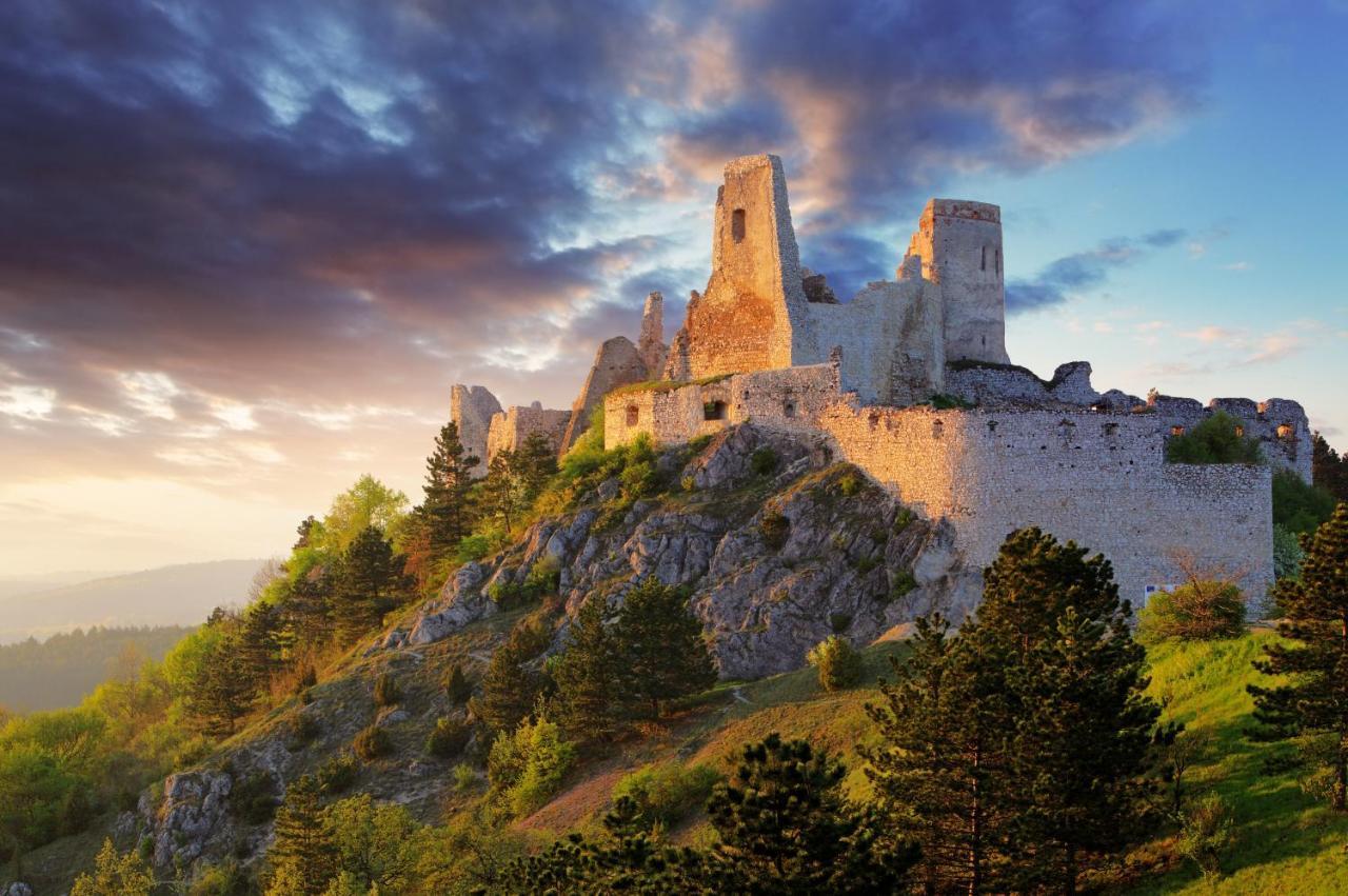 Chata Trubarka Trenčín Buitenkant foto